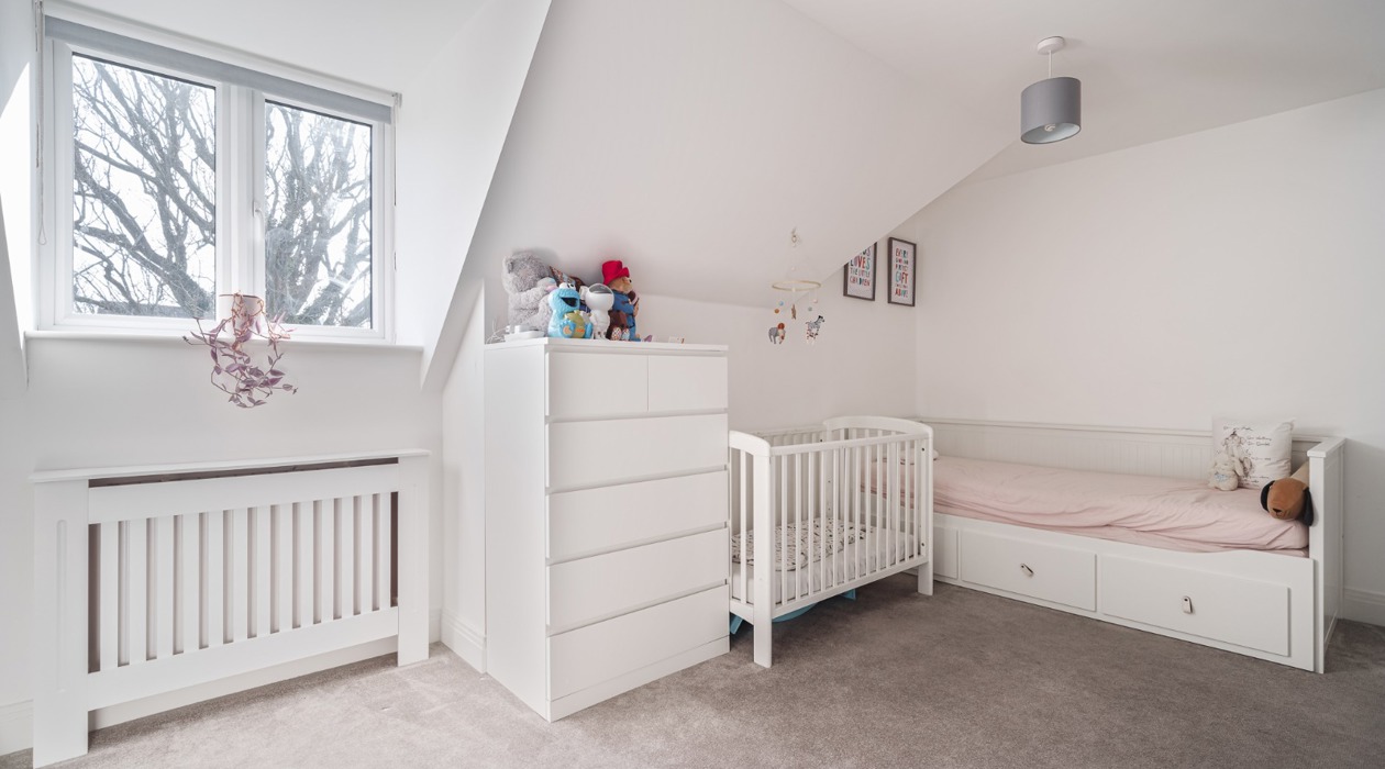 35JC Bedroom 1 02