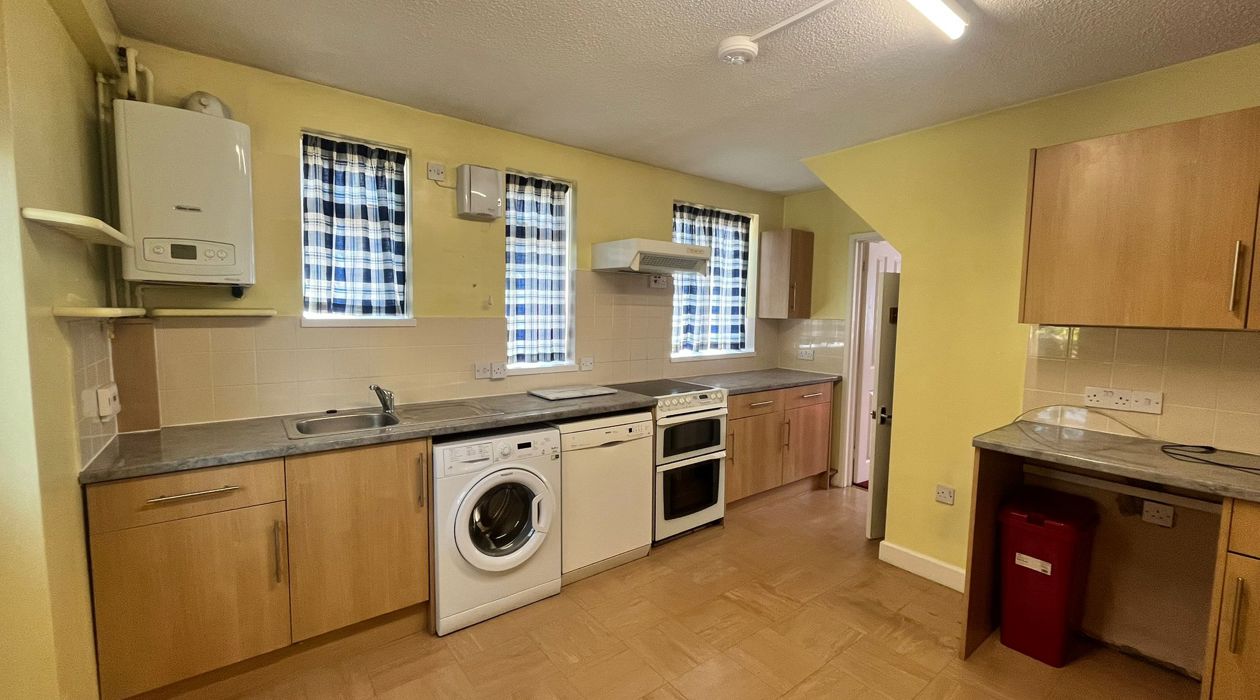 Kitchen 1