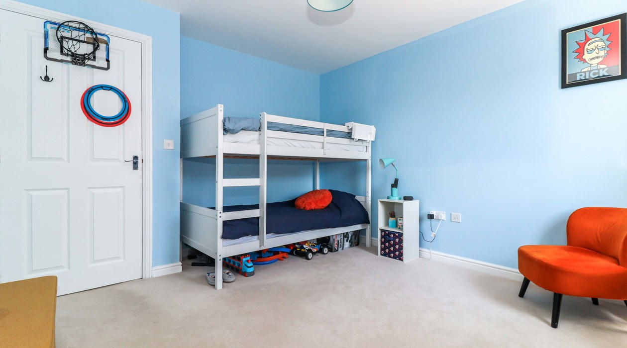 Fwall 97 Trinity Circle (15)