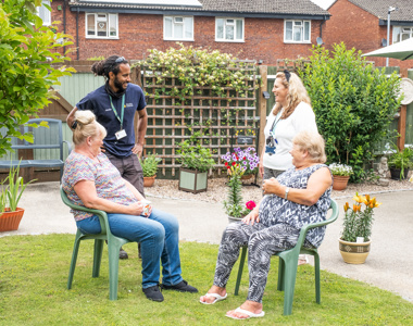 Residents In Gardens (2)